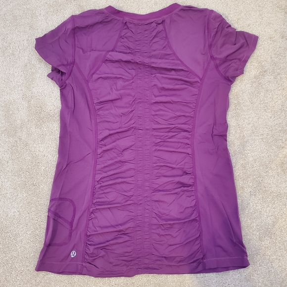 Lululemon running shirt - Picture 3 of 6